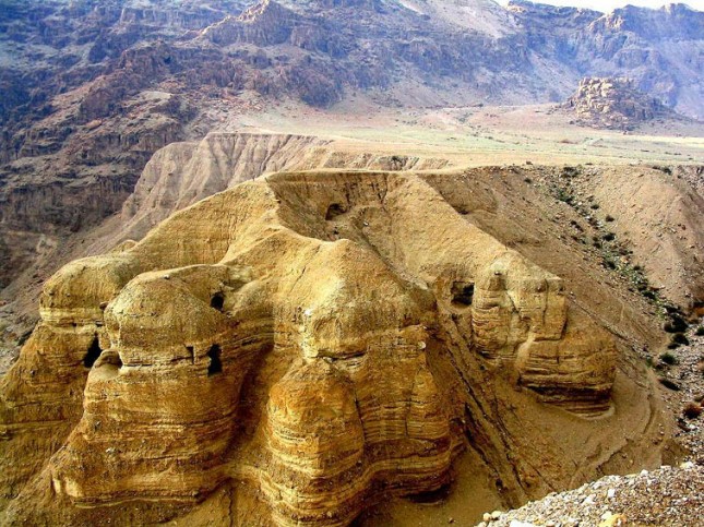 Splendida vista dall'alto di Qumran da KingOfWallpaper